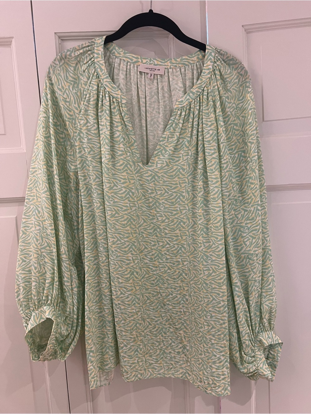 Lafayette 148 New York 100% Silk Green & Yellow Abstract Print V-Neck Blouse XL